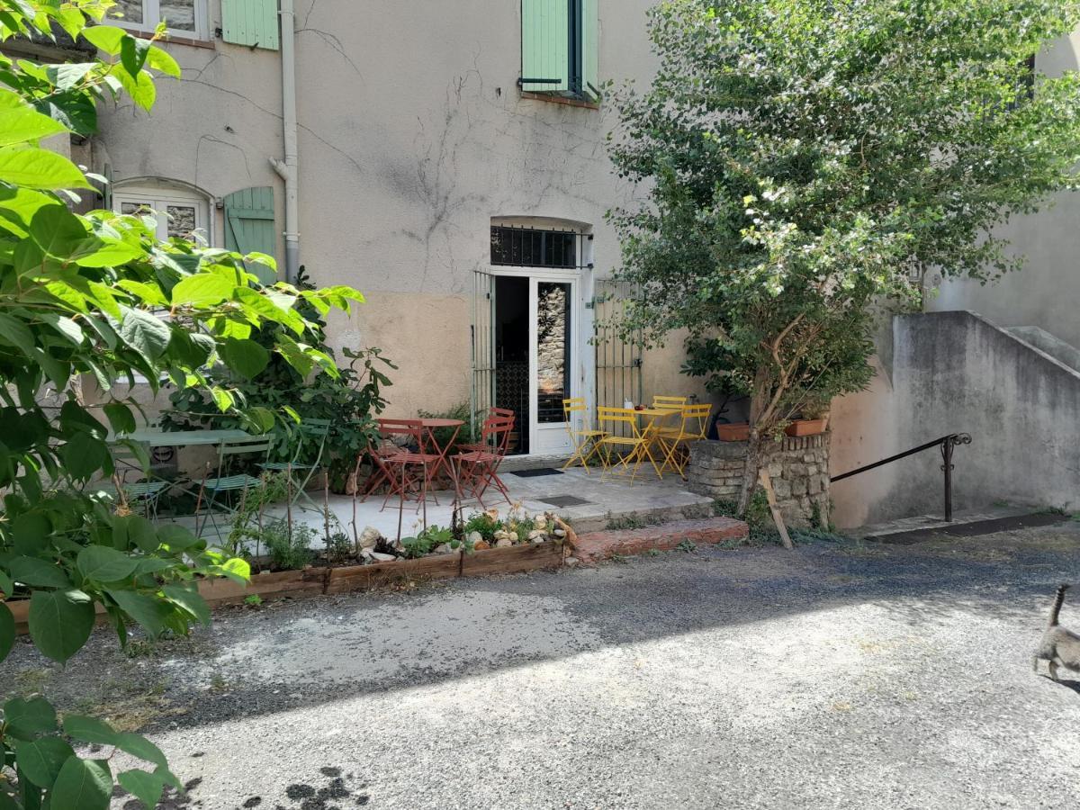 Bed and Breakfast Le Prieure Saint-Florent-sur-Auzonnet Exterior foto
