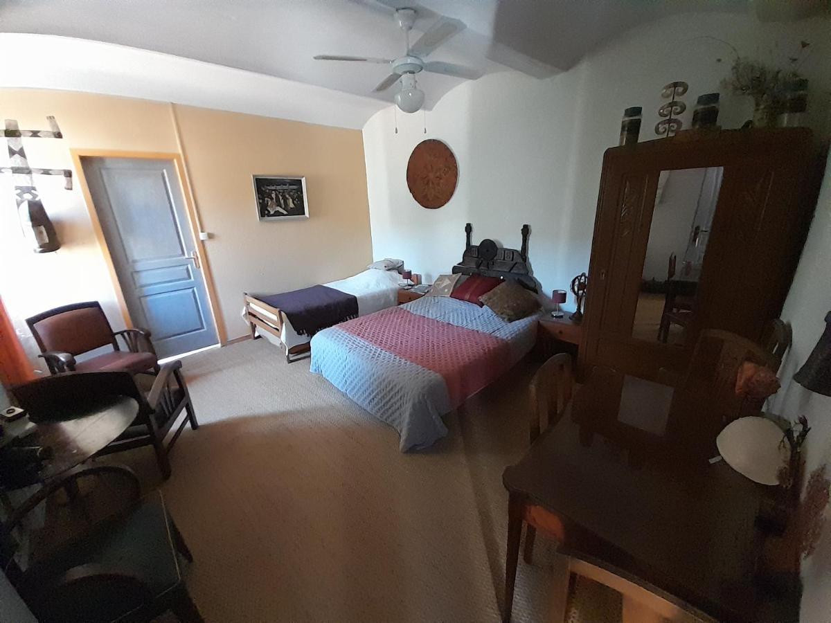 Bed and Breakfast Le Prieure Saint-Florent-sur-Auzonnet Exterior foto