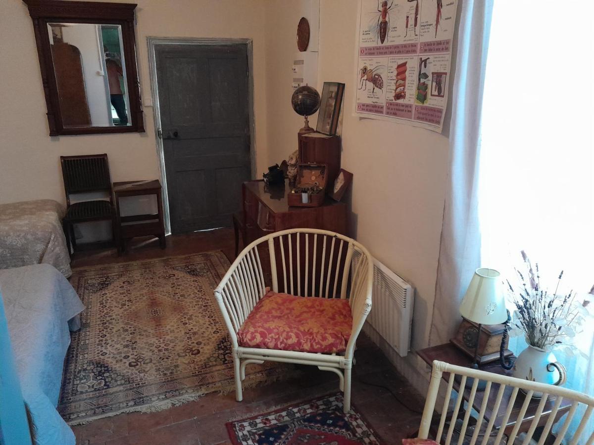 Bed and Breakfast Le Prieure Saint-Florent-sur-Auzonnet Exterior foto